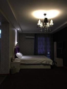 Tangfeng Art Hotel Shenyang North Railway Station Екстер'єр фото