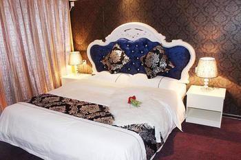 Tangfeng Art Hotel Shenyang North Railway Station Екстер'єр фото